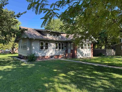 215 Medina Ave