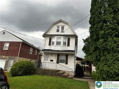 134 E High St