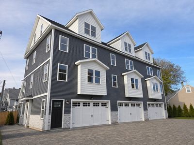 562 Gorham St #1