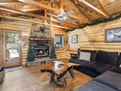 736 W Sugarloaf Blvd