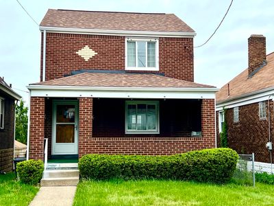 169 E Marigold St