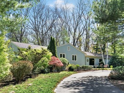 127 Inverness Ln