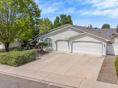 2866 Pinehurst Ln