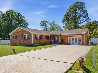 229 S Newtown Rd