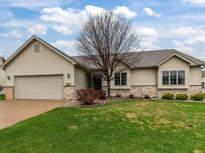 525 Wayfarer Ct