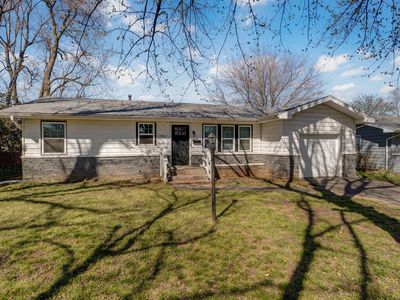 1941 S Sagamont Avenue