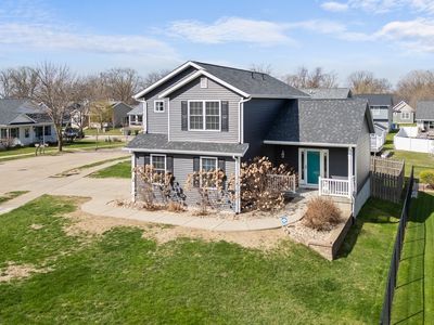 5 W Village Cir