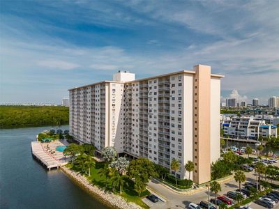 400 Kings Point Dr APT 822-23