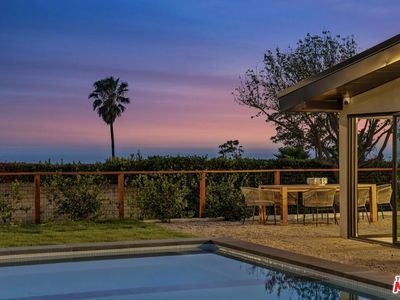 3748 Seahorn Dr
