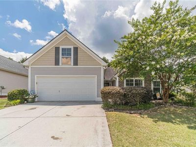 3881 Village Main St