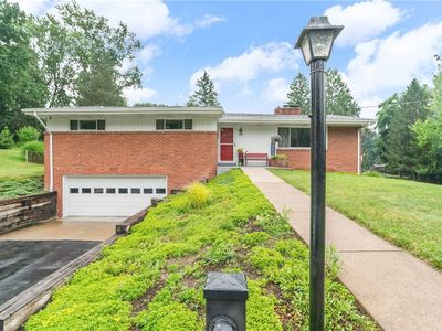 449 Emerald Dr