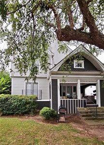 1005 Greenwood Ave NE