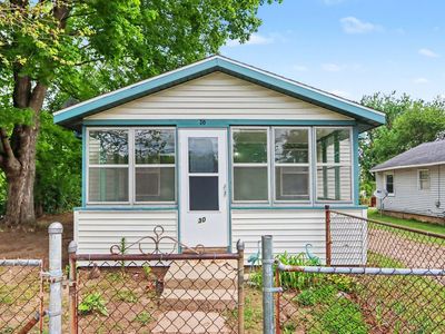 30 Avenue B