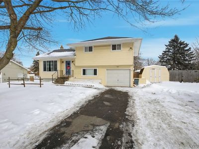 Property at 987 Lockport Rd, Youngstown, NY