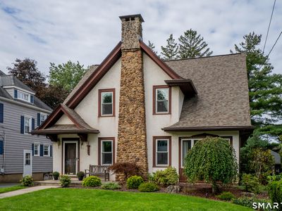 41 Griswold Drive