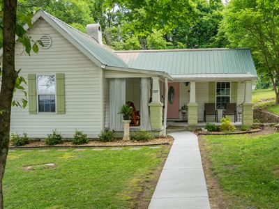 1529 Main St