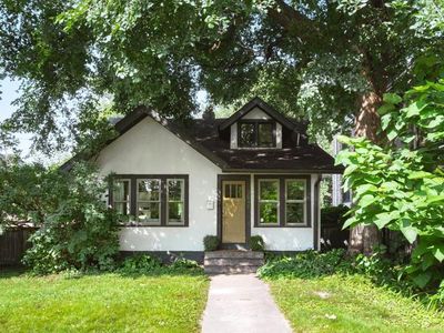 3848 Nicollet Ave