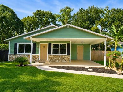 35 ALMOND ROAD