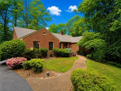 5513 River Rd