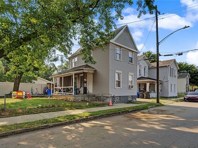 12 Meridian St