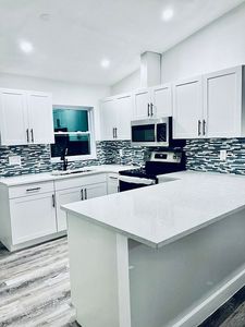 17390 W Carnegie Cir