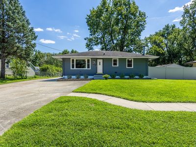 Property at 240 Bel Aire Dr, Waukee, IA