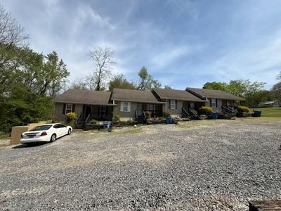 105 Lakeview Dr