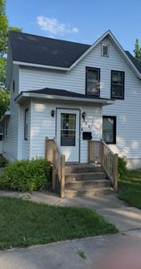 313 Poplar Ave N