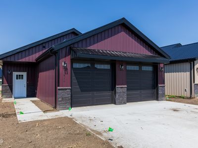 3516 Calgary Point