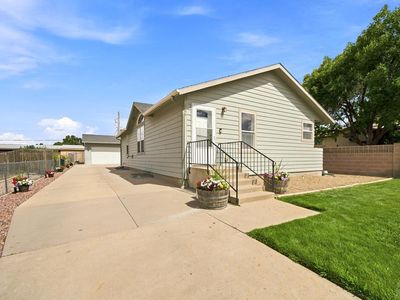 826 Avocado St