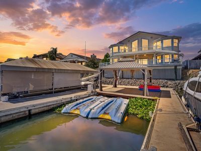1917 Windward Point