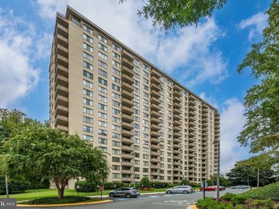 5225 Pooks Hill Rd APT 910N