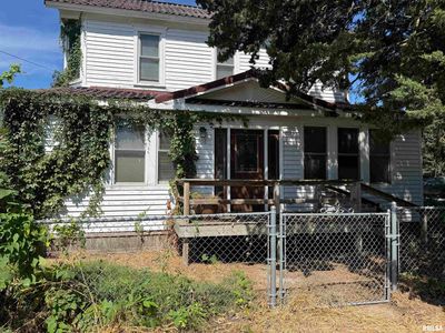 306 E Main St