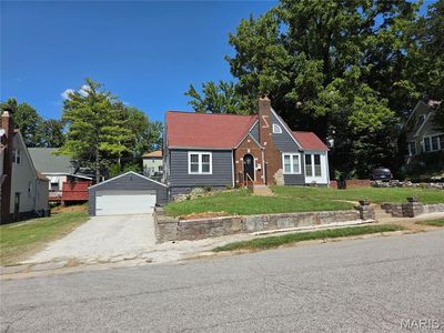 33 Glenview Dr