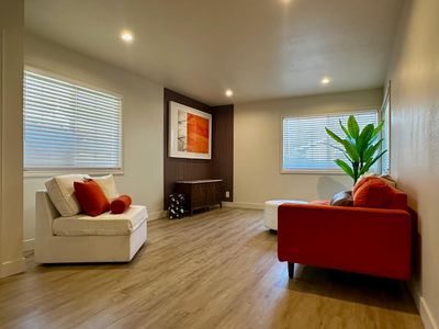 8105 La Riviera Dr