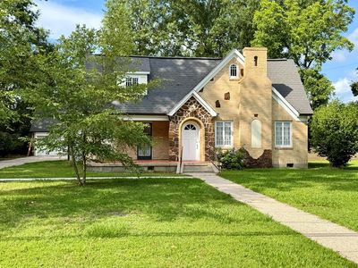 219 5th Ave