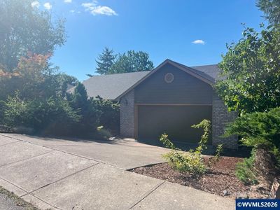 1023 Limelight Ave NW