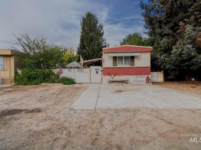 715 Borchers Ln TRAILER 26