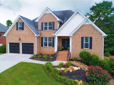 121 Meadow Creek Cir