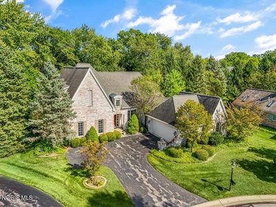 15 Stableside Rd N