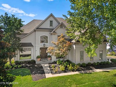 9011 Legends Lake Ln