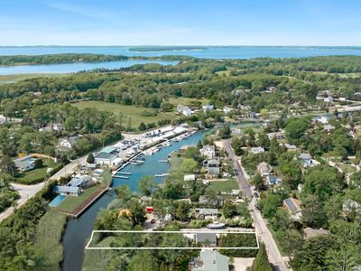 17 Shore Rd