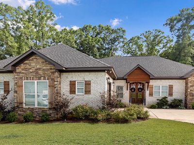 112 Laney Ln