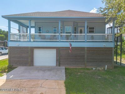 105 Hayden Ave