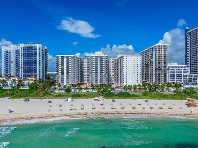 6039 Collins Ave APT 1607
