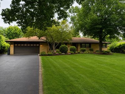 2285 Thorntree Ln