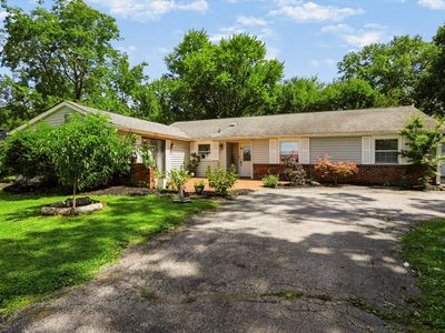 7105 Hague Rd