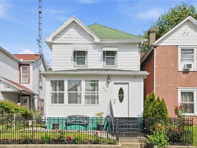 260 Alton Ave