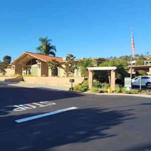 444 N El Camino Real N #140