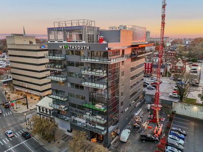 106 W Vine St #607